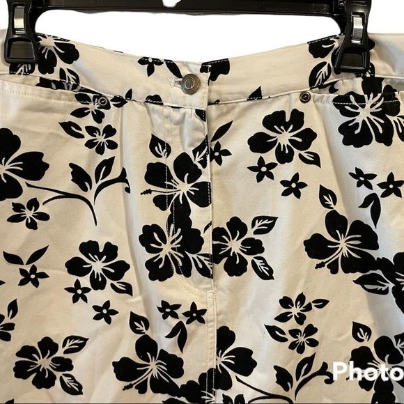 David N Sport Black and White Hawaiian Tropical Floral High Waist Cotton Skirt - Picture 3 of 6